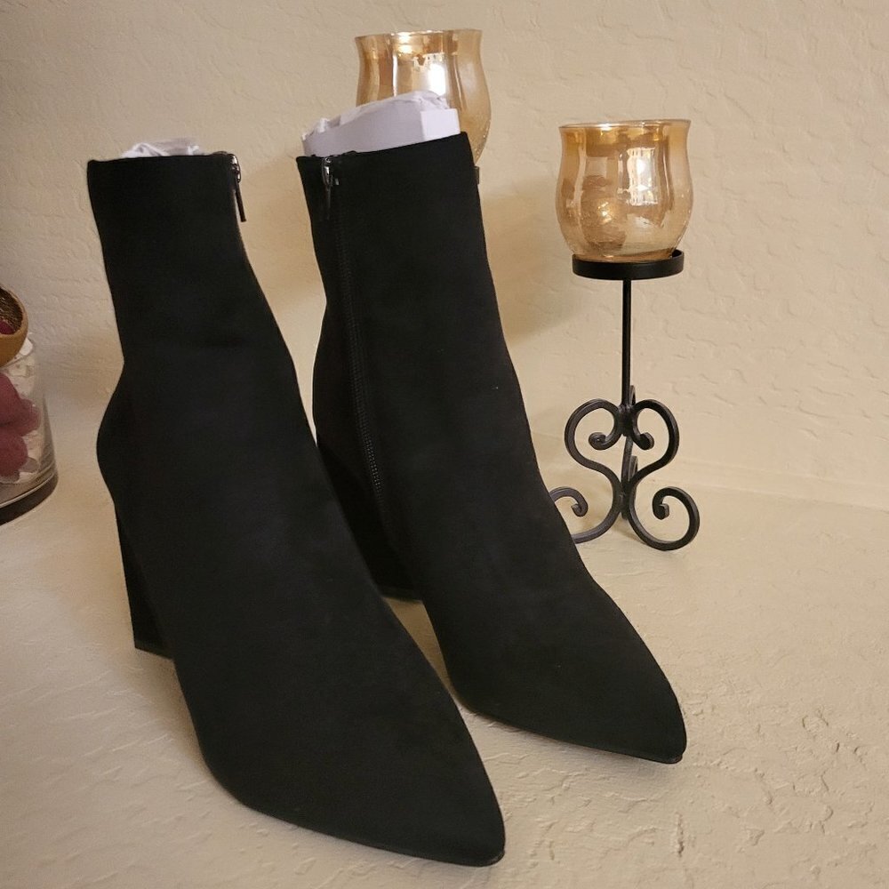 BAR III Asya Flared Booties Size 9 NIB - Picture 9 of 10